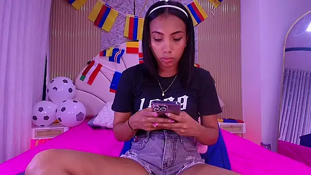 Snapshot of nata_luna chatting on June 25, 7:18 pm nata luna online show from June 25, 7:18 pm