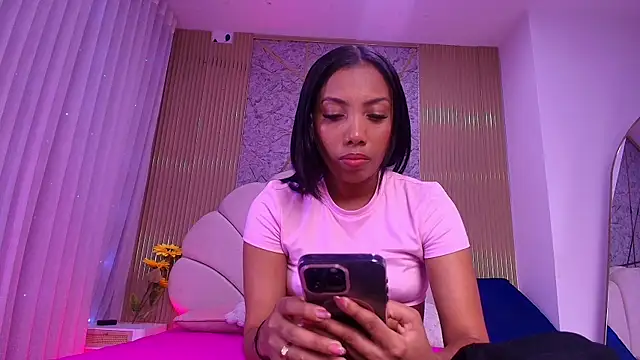 Snapshot of nata_luna chatting on August 3, 7:17 pm nata luna online show from August 3, 7:17 pm