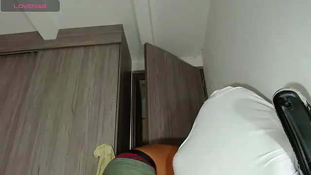 KaelMoreau online show from February 11, 11:01 pm