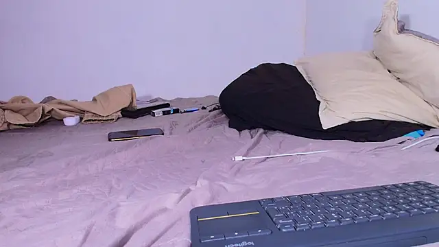 KaelMoreau online show from February 15, 8:57 am