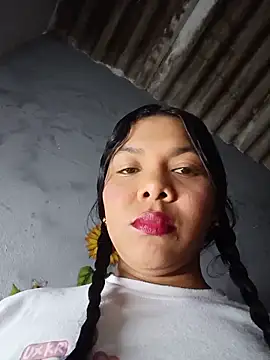 DIORA Latina online show from May 26, 3:13 am