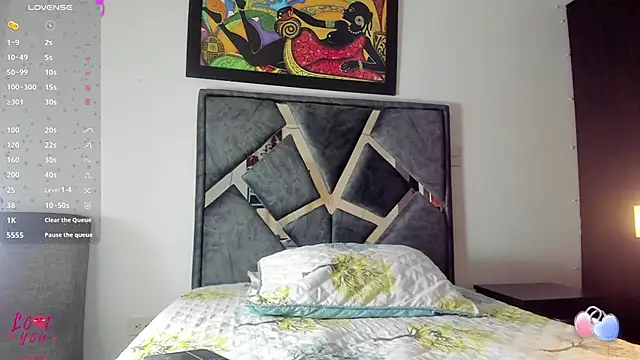 Snapshot of Vahiolet_smith chatting on November 3, 3:30 am Vahiolet smith online show from November 3, 3:30 am