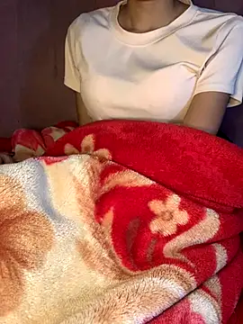 Snapshot of Asianmombigasss chatting on November 21, 3:27 am Asianmombigasss online show from November 21, 3:27 am