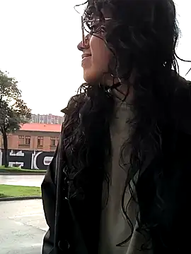 Snapshot of Fun_Everywhere chatting on December 15, 10:26 pm Fun Everywhere online show from December 15, 10:26 pm