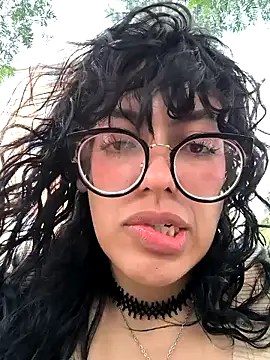 Snapshot of Fun_Everywhere chatting on January 2, 8:24 pm Fun Everywhere online show from January 2, 8:24 pm