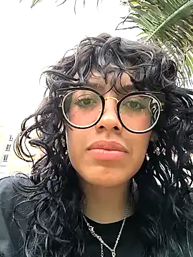 Snapshot of Fun_Everywhere chatting on January 5, 6:13 pm Fun Everywhere online show from January 5, 6:13 pm