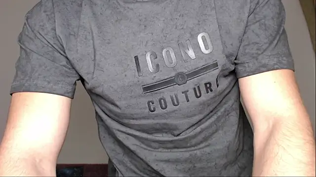 Snapshot of defuego_ chatting on February 20, 10:37 am defuego online show from February 20, 10:37 am