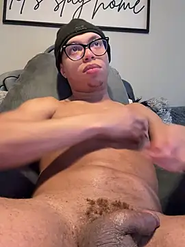 Snapshot of BubbaATL chatting on February 6, 3:41 pm BubbaATL online show from February 6, 3:41 pm