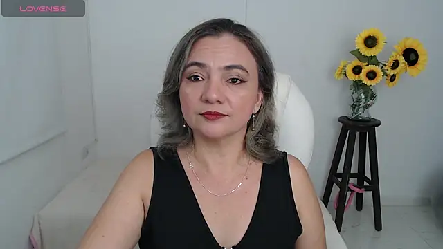 Ghada milf online show from October 17, 11:40 pm
