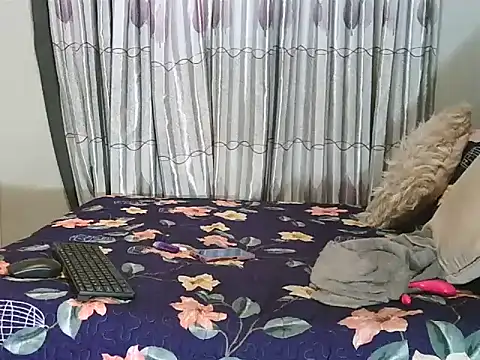 Amberbela online show from December 4, 4:21 am