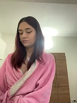 HallieLemon1 online show from December 24, 2:33 pm