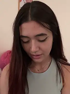 HallieLemon1 online show from February 14, 8:59 pm