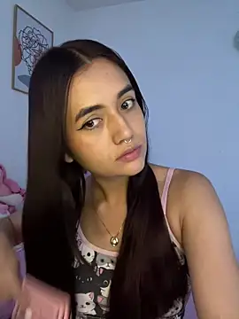 Snapshot of HallieLemon1 chatting on January 7, 10:23 pm HallieLemon1 online show from January 7, 10:23 pm