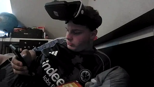 Nicolasjlhkjzl online show from April 30, 1:50 pm