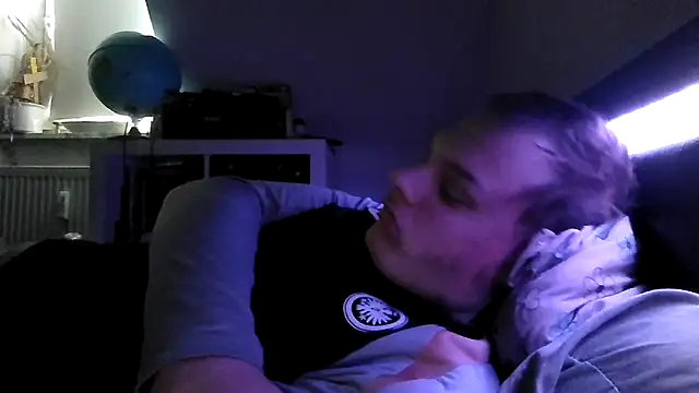 Nicolasjlhkjzl online show from May 14, 4:47 pm