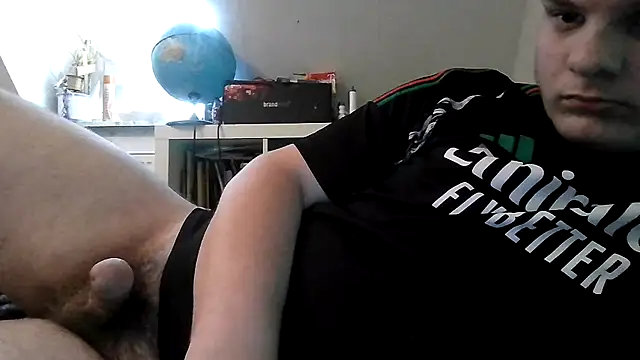 Nicolasjlhkjzl online show from July 20, 1:35 pm