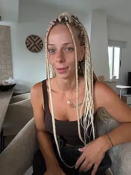 Snapshot of Lexa_xoxo chatting on May 23, 7:13 am Lexa xoxo online show from May 23, 7:13 am