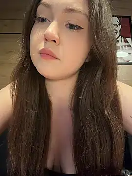 Snapshot of Peachy_Dream chatting on August 4, 4:42 pm Peachy Dream online show from August 4, 4:42 pm