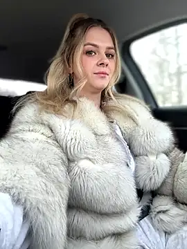 Love Bri online show from January 17, 10:20 am