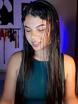 Cleo hills online show from September 27, 2:55 pm