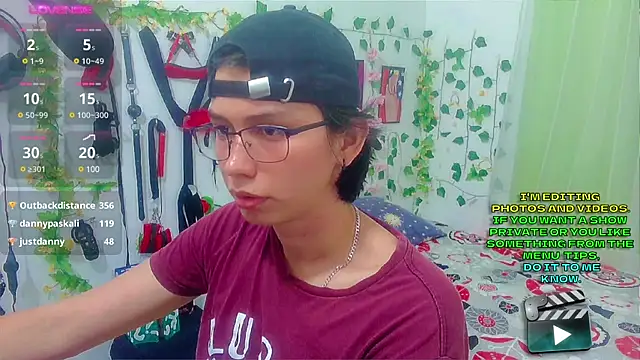 Andy gray online show from March 17, 6:32 pm