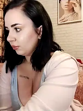 AdelinaJude online show from February 12, 2:10 pm