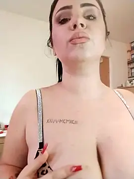 AdelinaJude online show from March 14, 10:18 am