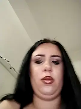 AdelinaJude online show from January 18, 8:01 pm