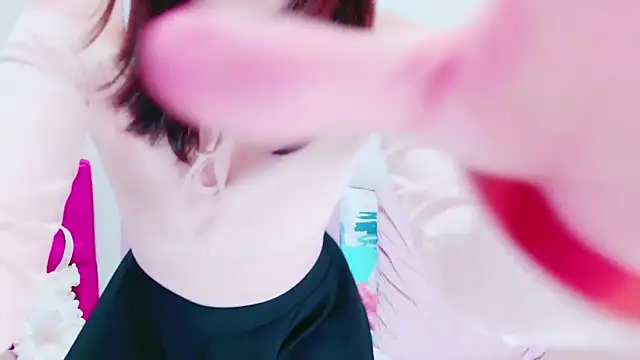 Snapshot of yukiDX chatting on March 3, 12:37 pm yukiDX online show from March 3, 12:37 pm