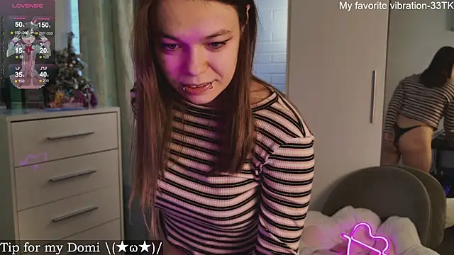 ValBae online show from February 18, 12:28 pm