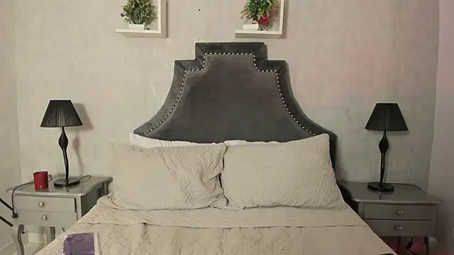 ailynBlaze online show from February 4, 9:20 pm