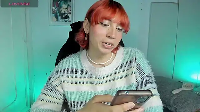 Snapshot of -kisa_ chatting on January 23, 10:54 am -kisa online show from January 23, 10:54 am