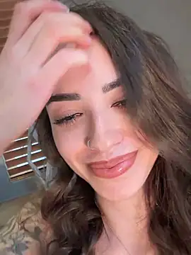 TinyMimi online show from January 4, 6:19 pm