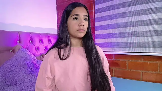 Maeena online show from December 11, 11:21 pm