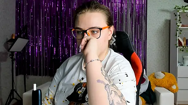 Seductive She Wolf online show from March 18, 12:58 pm