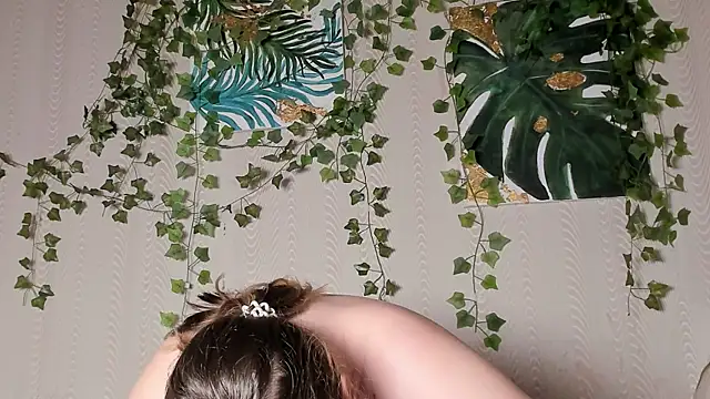 Seductive She Wolf online show from October 28, 2:20 pm