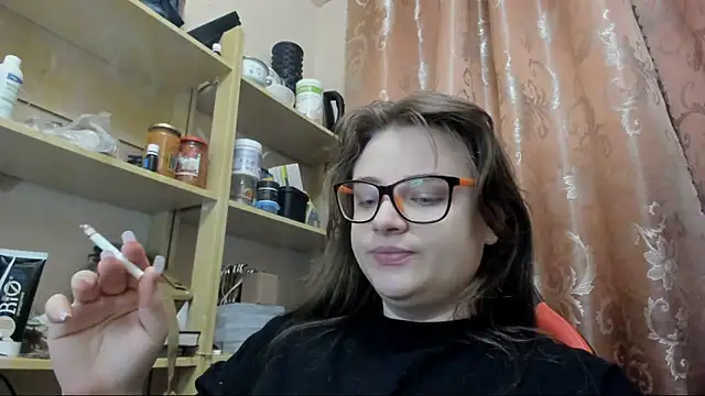Seductive She Wolf online show from April 30, 7:20 pm