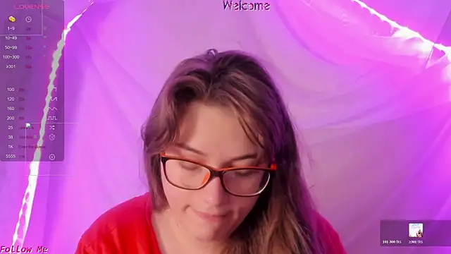 Seductive She Wolf online show from June 7, 7:45 am