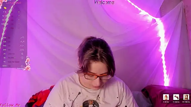 Seductive She Wolf online show from June 9, 6:30 pm