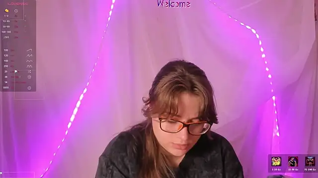 Seductive She Wolf online show from July 8, 3:27 pm