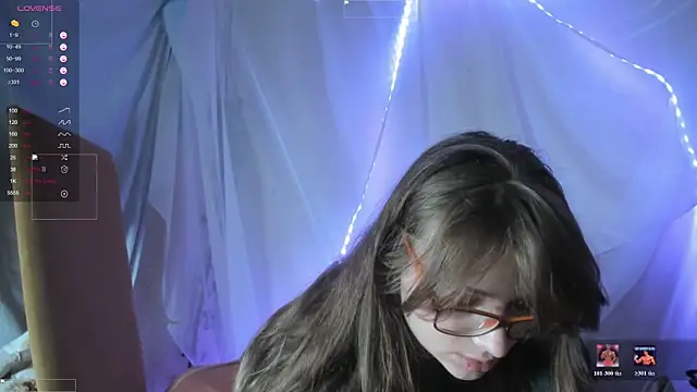 Seductive She Wolf online show from July 9, 2:32 pm