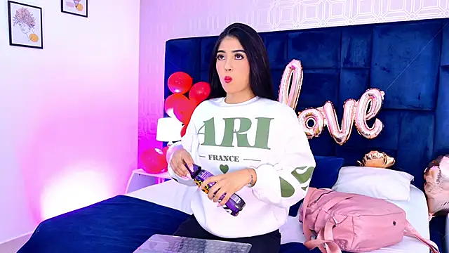 Mia-Monroe online show from February 17, 12:34 pm