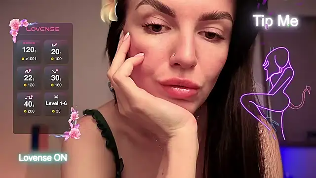 Snapshot of Wonder_Power chatting on February 15, 8:01 pm Wonder Power online show from February 15, 8:01 pm