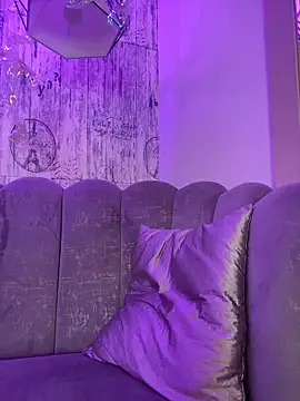 AbyThompson online show from November 20, 6:51 pm