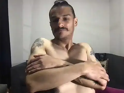 HorrorotikA online show from April 5, 5:48 am