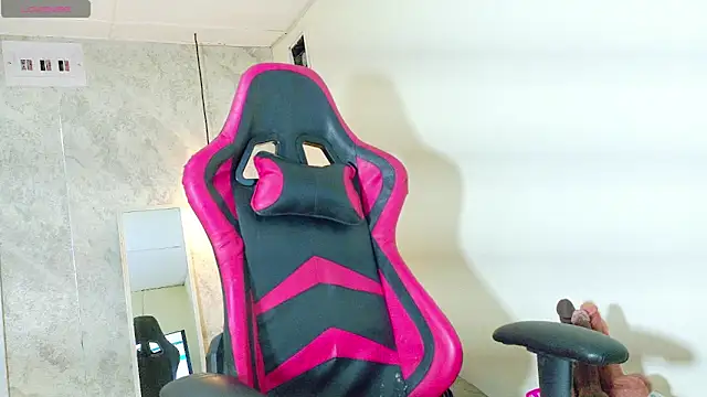 analus-01 online show from April 22, 1:34 pm