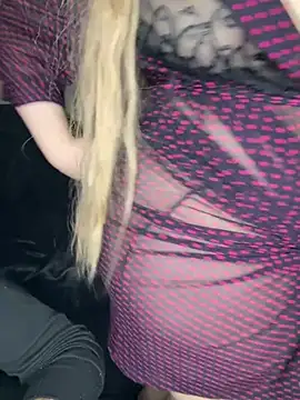 Snapshot of Fireagain1 chatting on February 4, 1:44 am Fireagain1 online show from February 4, 1:44 am