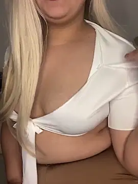 yassminsexy22 online show from May 1, 9:08 pm