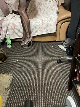 UtopianMisfit1 online show from February 9, 5:22 am