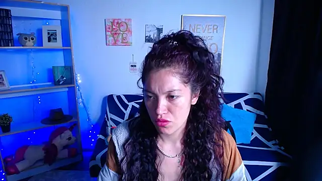 Sian  1 online show from December 14, 12:55 pm